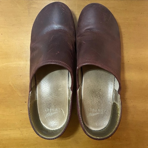Dansko Women’s 9 9.5 (40) Brenna Red Burgundy Leather Clog Slip On Professional - Picture 5 of 10